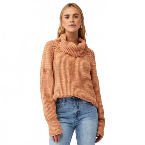Free People Leo Petal Peach Cable Knit Oversized Turtleneck Sweater- Size Small - Picture 1 of 9